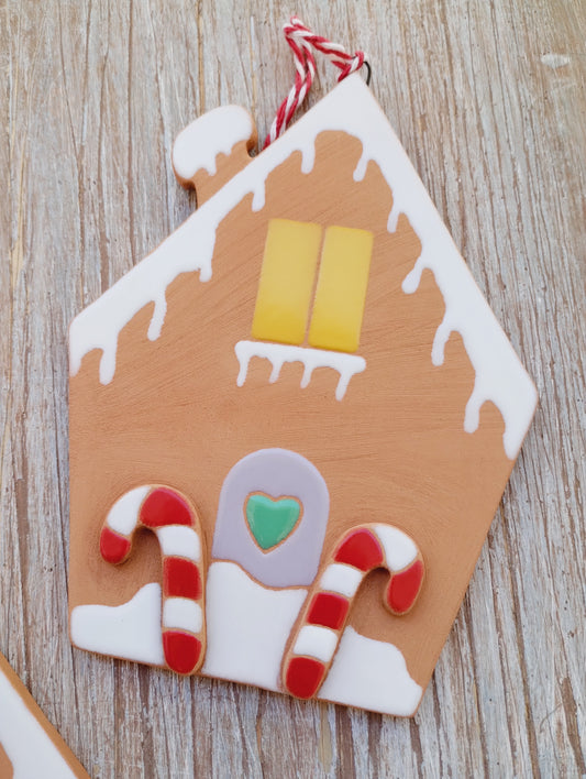 Casa in ceramica stile "Pan di zenzero"