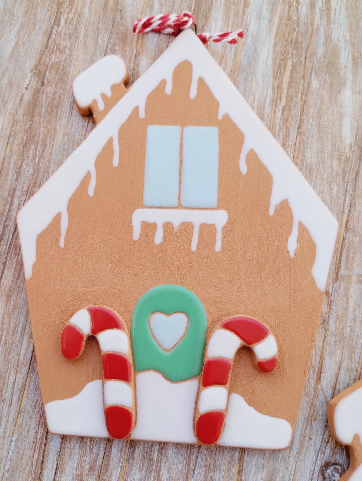 Casa in ceramica stile "Pan di zenzero"